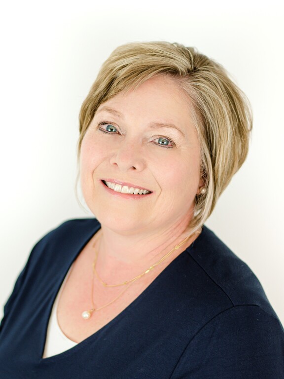 Lori Janko Wilke, Agent