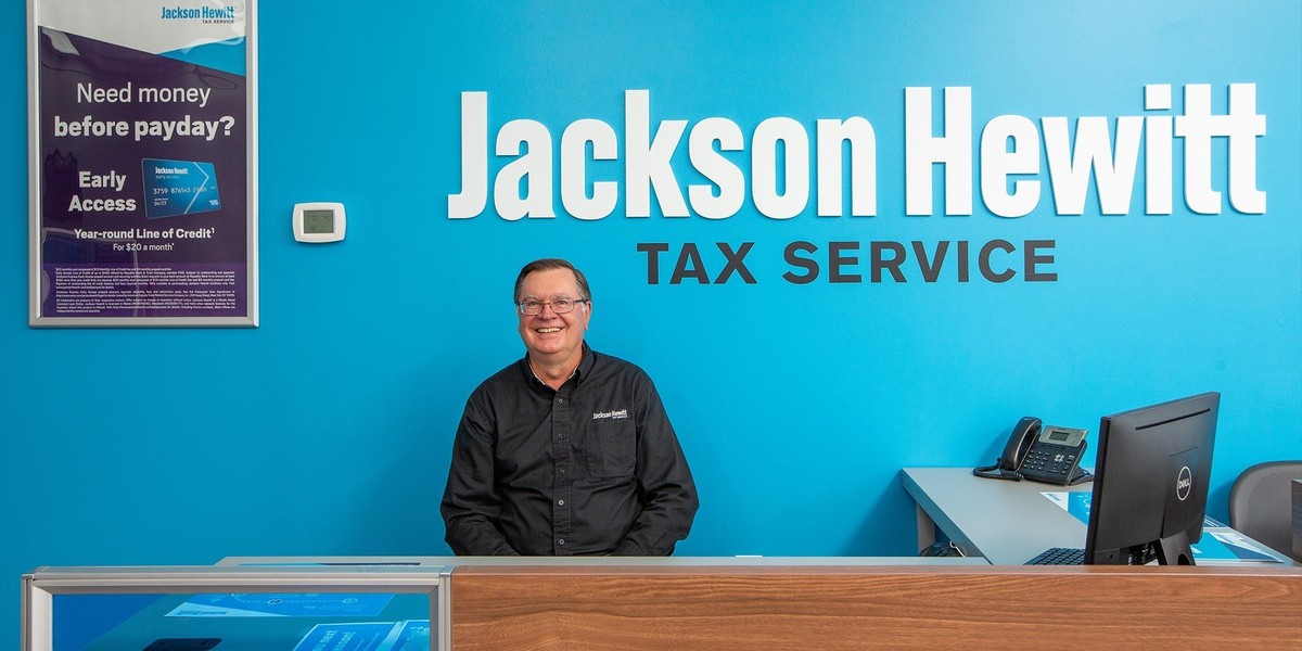 Seasonal Entry Level Tax Preparer Jackson Hewitt 3495(00)
