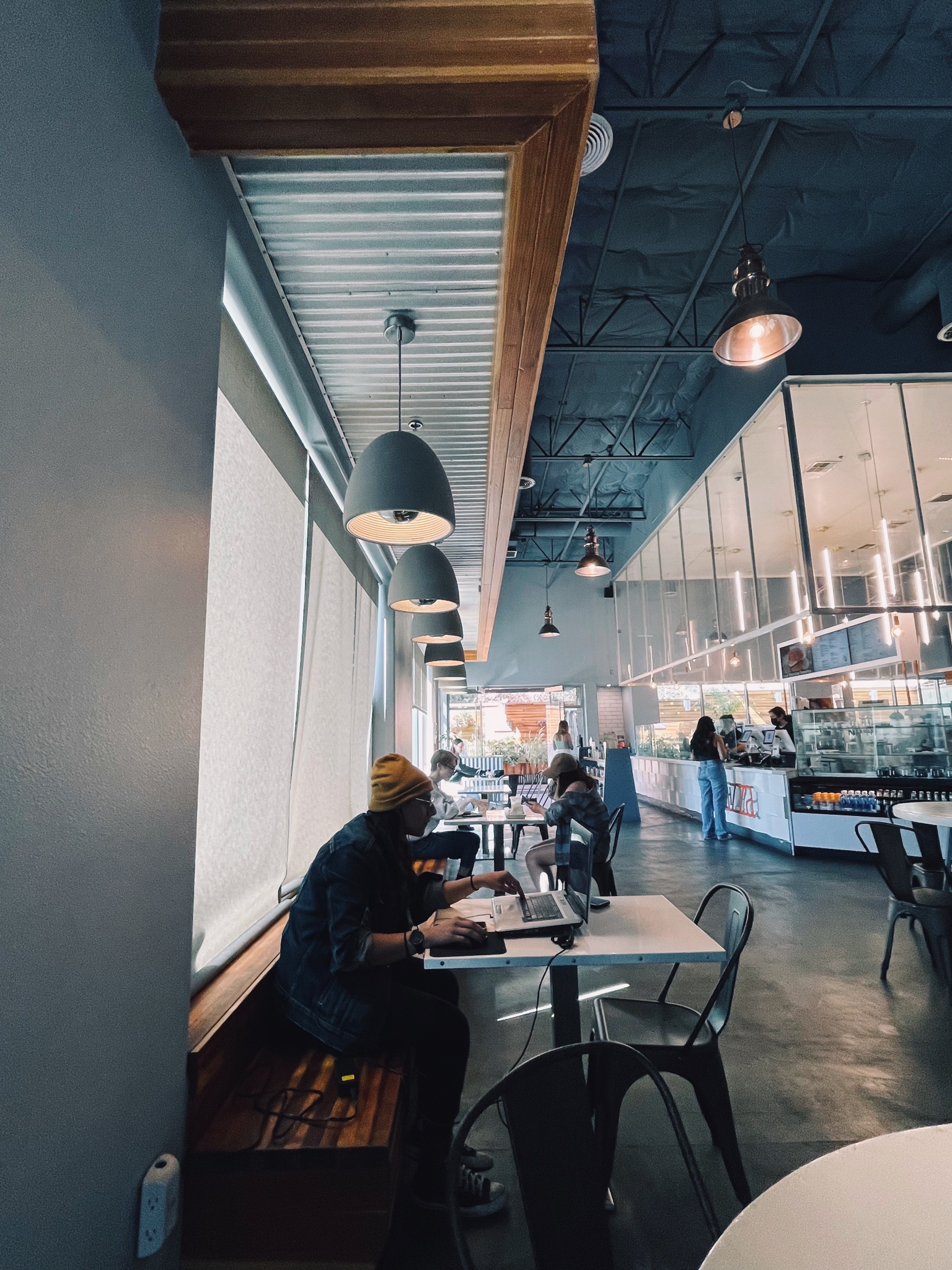 Barista / Busser | Intazza