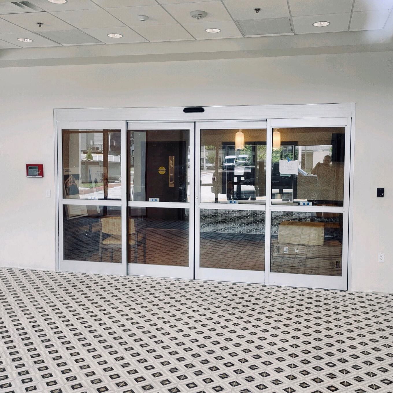 Automatic Door Installation / Service Technician Magnum Door