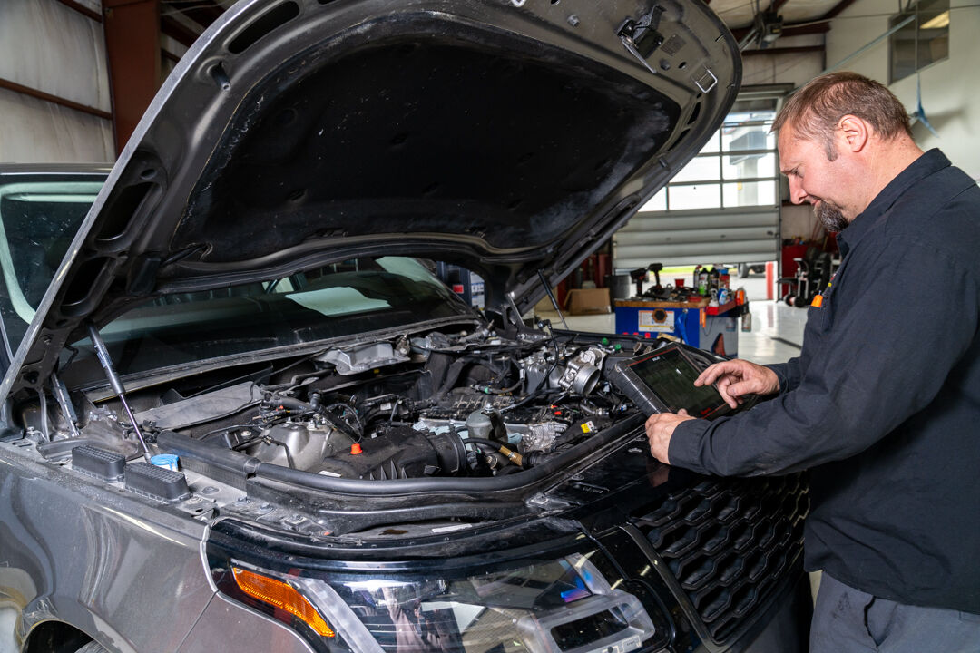 Dave's Complete Auto