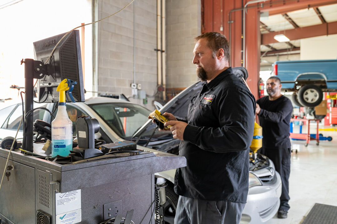 Dave's Complete Auto