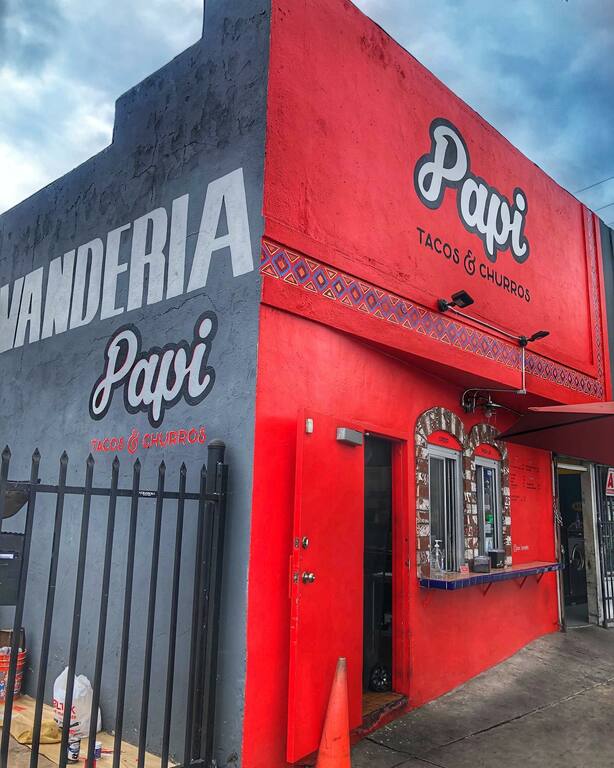 Papi Tacos & Churros Jefferson location, building from outside view.