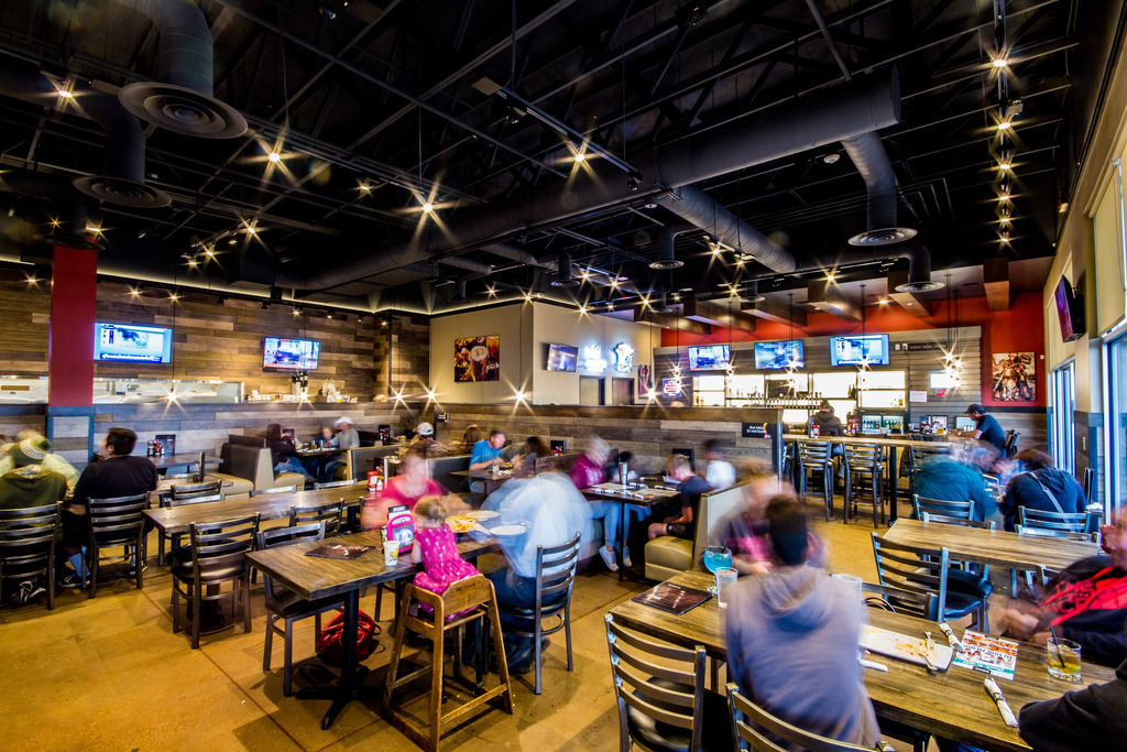 Wingers Restaurant & Ale House