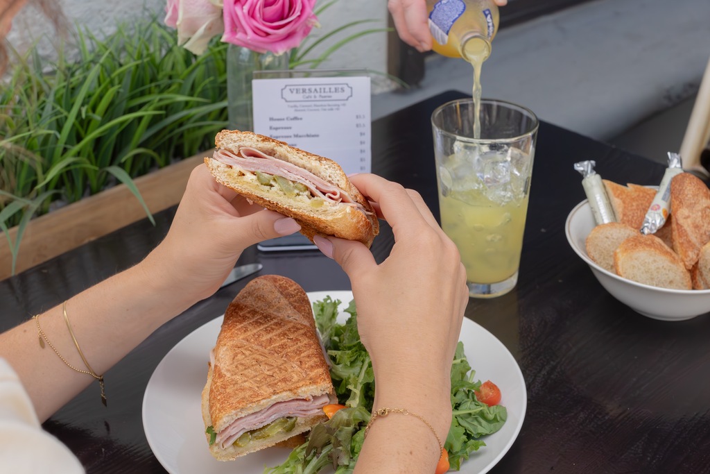 Parisian Sandwich with Salad