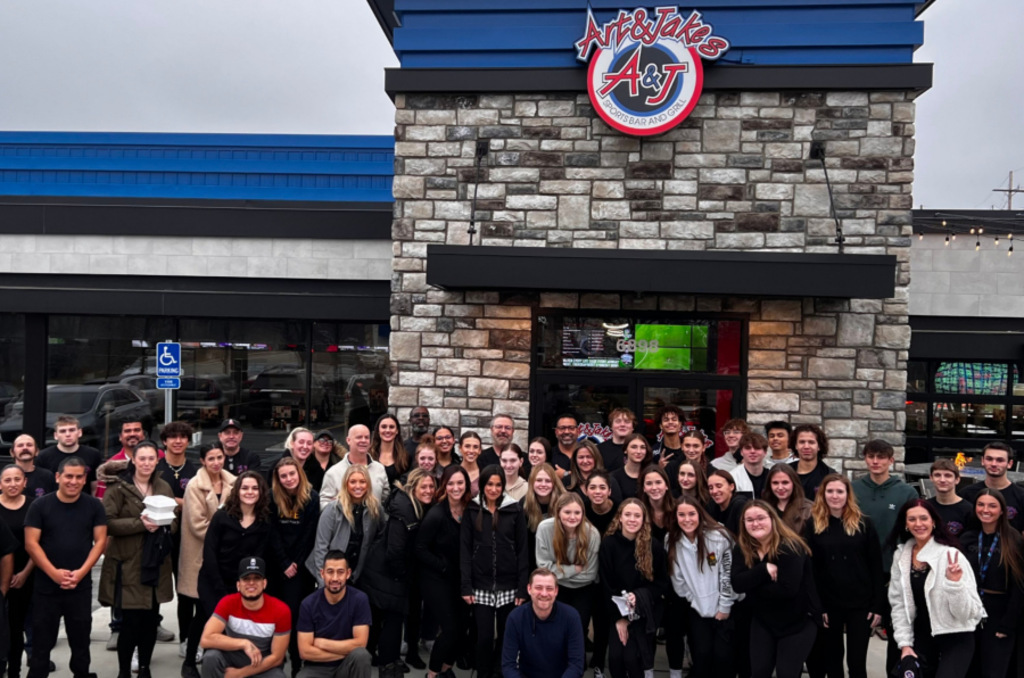 Blizzard!: A Survive! Story (Jake Maddox Sports Stories) (English