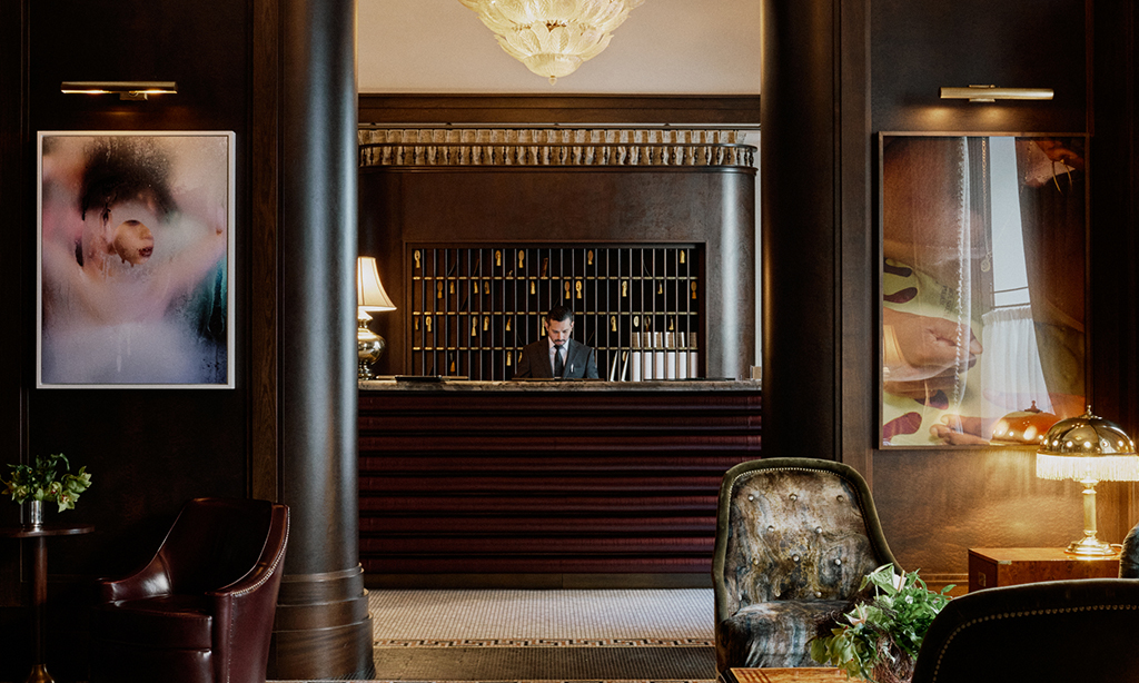 Restaurant ServerArlo Grey (parttime) The LINE, The Ned (US
