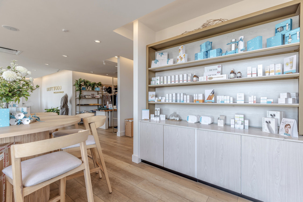 Featuring the only USA spa partnership with the London based pioneer in clean beauty, The Organic Pharmacy!