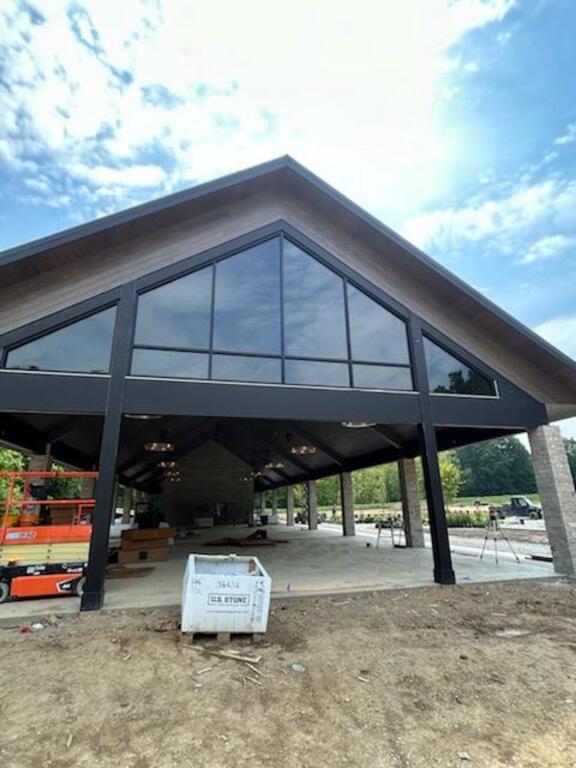 New storefront in this Pavilion

