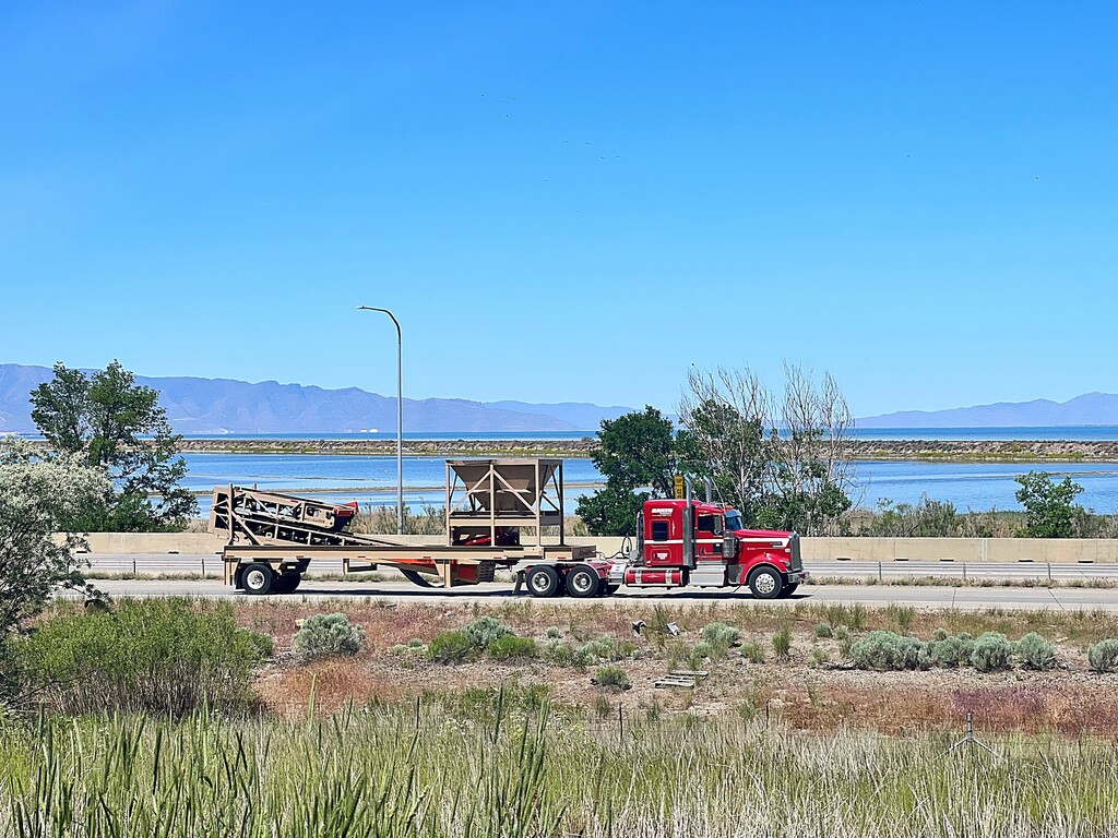 Flatbed - Lake Point Utah